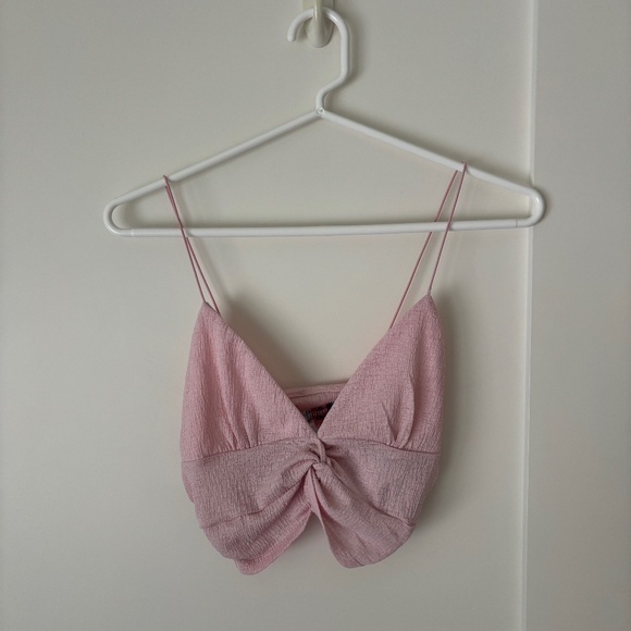 Urban Outfitters Going Out Top - Picture 1 of 3